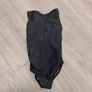 Five Dance, Leo, black, size YL, great for team & ballet 🩰